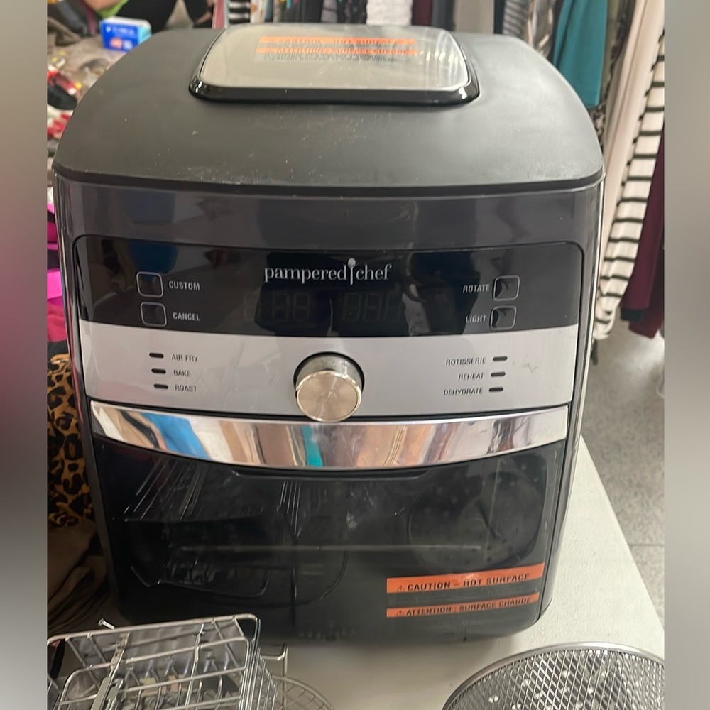 Pampered chef oven